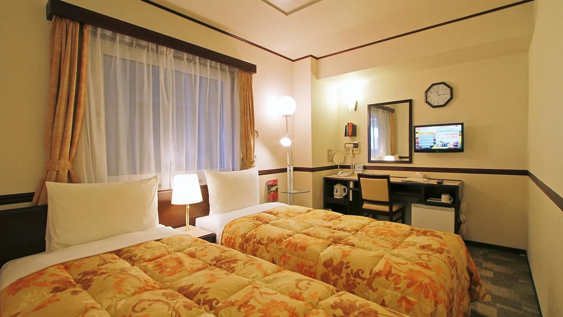 Toyoko Inn Tokyo Eki Shin Ohashi Mae