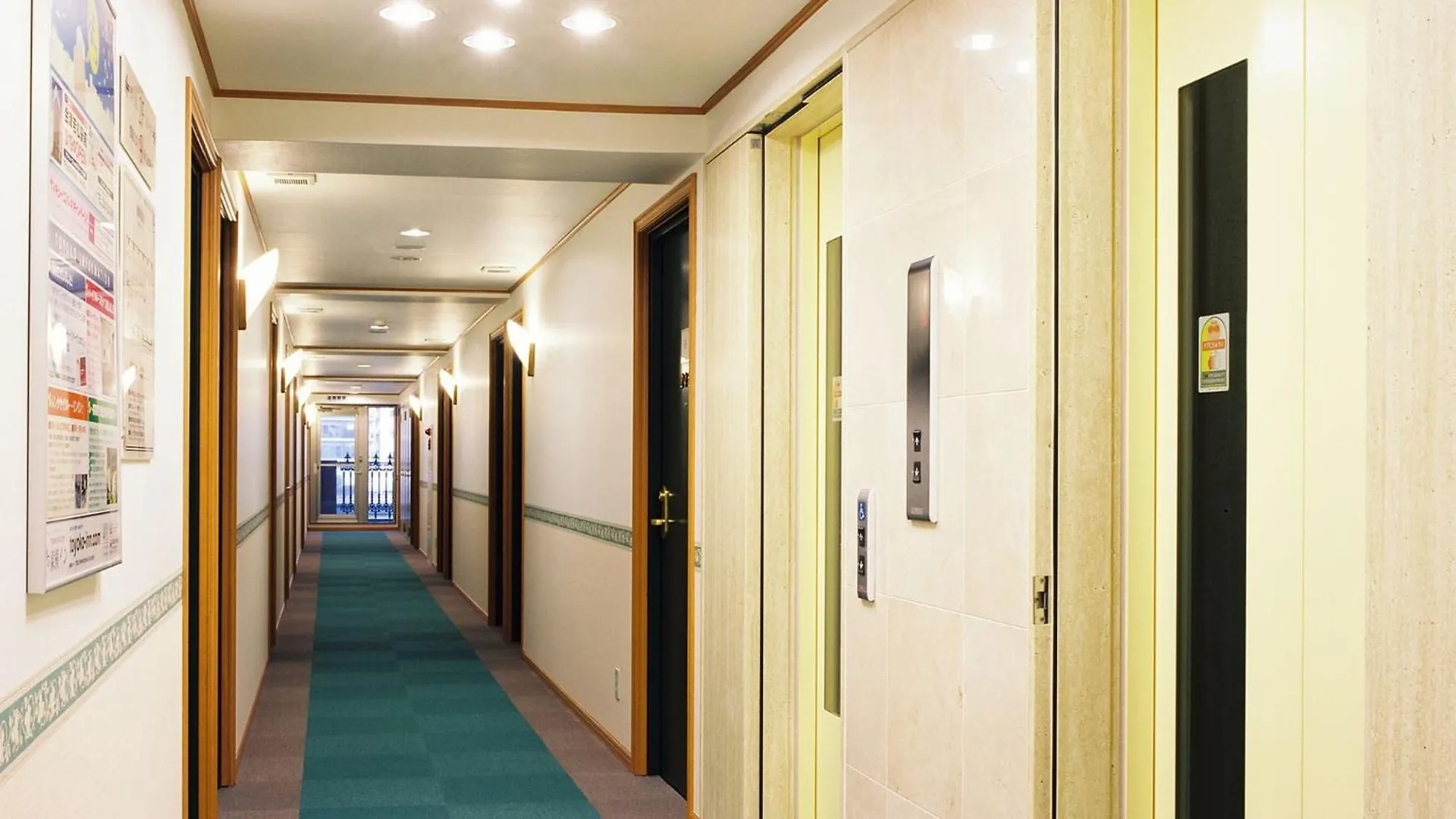 Toyoko Inn Tokyo Eki Shin Ohashi Mae 3*,